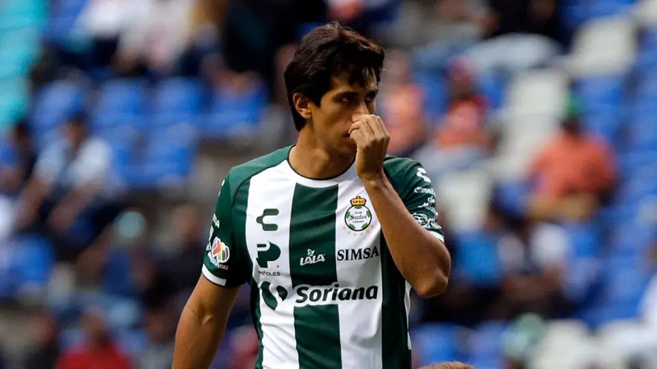 Santos Laguna reporta recaída de lesión de ‘JJ’ Macías
