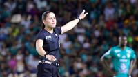 La árbitra Karen Hernández debutó en una eliminatoria mundialista de la Concacaf