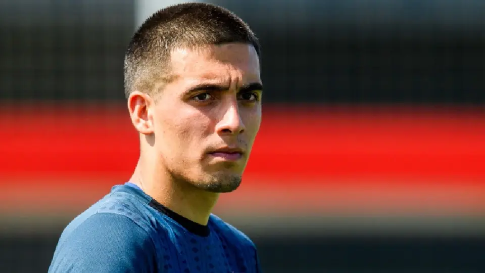 ¡Frustrado debut! Álex Padilla sufre insólito autogol en su primer partido con Bilbao