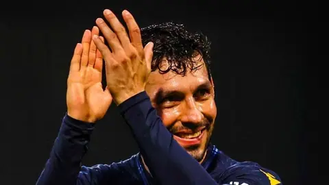 Antonio Portales, jugador mexicano del Dundee, anota su primer gol en el futbol europeo