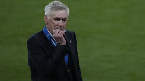 Tony Damascelli menciona que la idea del Real Madrid era no asistir al Mundial de Clubes