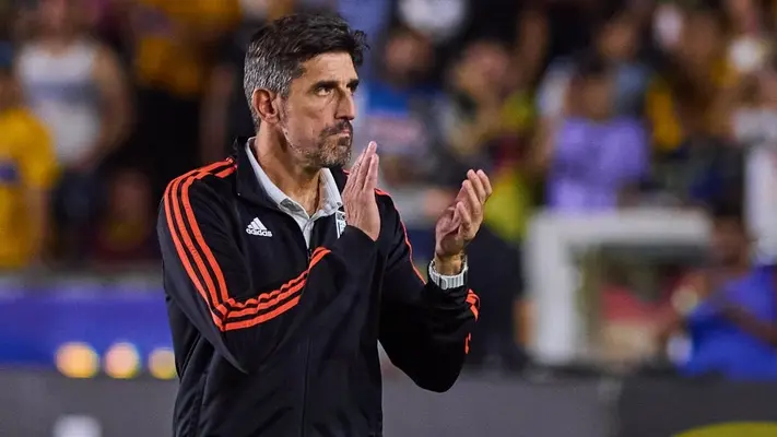 Veljko Paunović previo a duelo con Chivas: 'Será especial, pero cada uno mira por su parte'