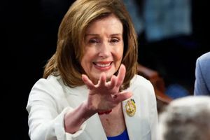 Nancy Pelosi declara que los democratas son reptilianos y de sangre fría