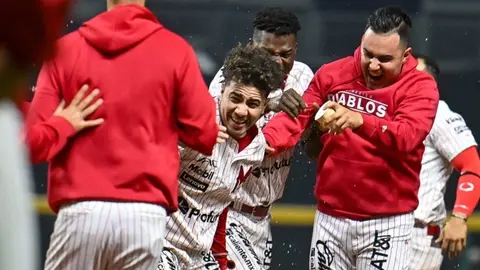 ¡A la Diabla, otra vez! Diablos Rojos deja tendido en el terreno a Conspiradores por 2do juego seguido