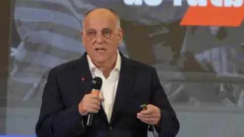 Javier Tebas, presidente de LaLiga, explota con marcas que realizan 'piratería' en el futbol