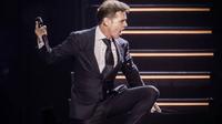 ¡Atención! Detiene a menor por vender boletos falsos para el concierto gratuito de Luis Miguel en la FENAPO