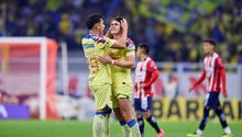 Faitelson arremete contra el VAR al no revisar la jugada del gol de América en el Clásico Nacional