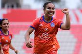 ¿Al Puskas? Gabriela Álvarez marcó un golazo de media cancha para darle el triunfo a Mazatlán
