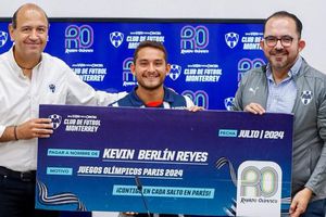 Rayados apoya a Kevin Berlín en su participación en clavados en París 2024