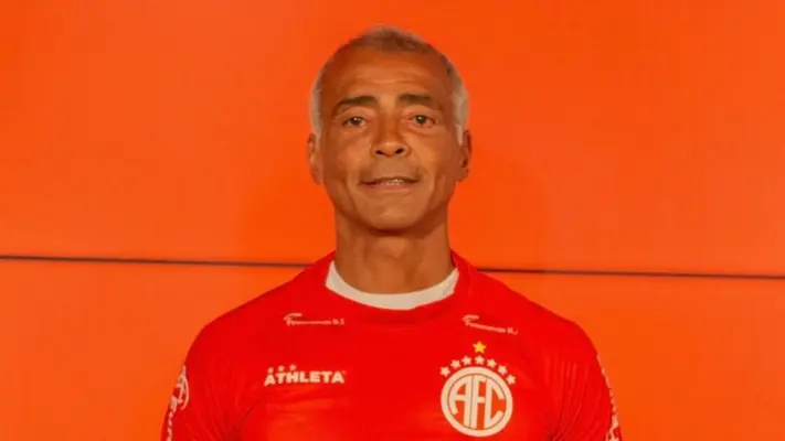Romário asegura que anotaría más 2 mil goles en el futbol actual: 'Los tipos son burros'