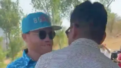 Canelo 'amaga' con golpear a Jorge Campos: "No te quiero madrear"