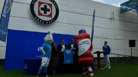 Cruz Azul y Electrolit firmaron acuerdo comercial por los siguientes tres años