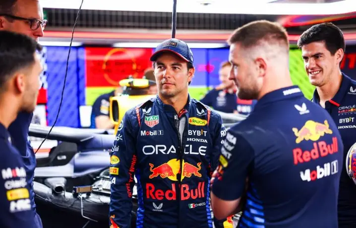 Excampeón de Fórmula 1: "Que Red Bull se concentre en Checo Pérez"