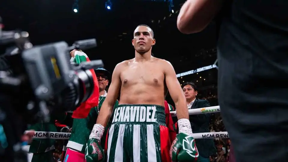 David Benavidez lanza un nuevo reto a Canelo Álvarez: 'Yo lo noqueo'