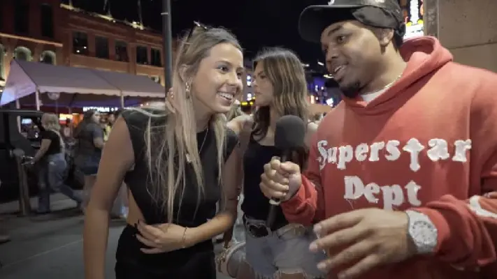 ¿Quién es la chica 'hawk tuah' y por qué se volvió viral en redes sociales?