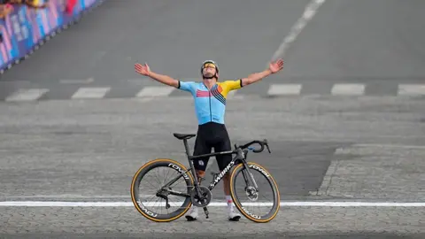 Remco Evenepoel, de futbolista a campeón olímpico de ciclismo en París 2024