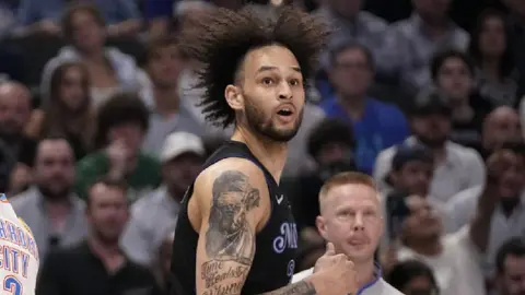 Dereck Lively II dedica a su madre pase de los Mavericks de Dallas a las Finales de la Conferencia Oeste