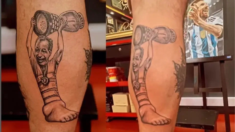 ¡Insólito! Aficionado se tatúa al preparador físico de Argentina y el tobillo lesionado de Messi