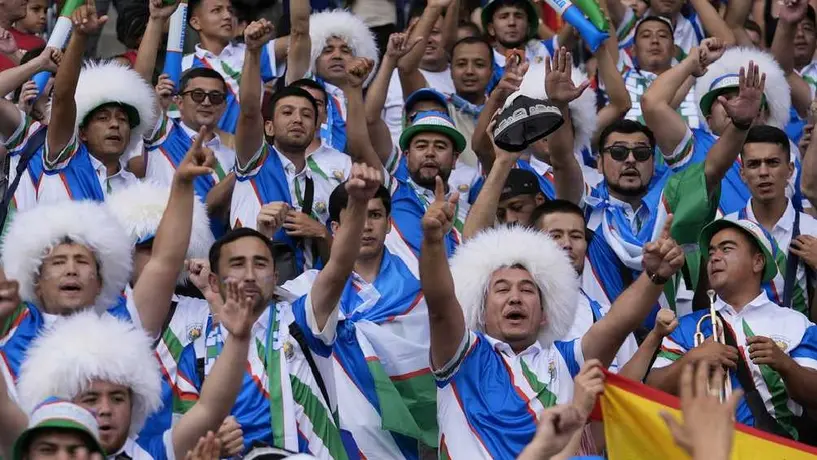 España debuta con triunfo en París 2024 ante una colorida y aclamada Uzbekistán