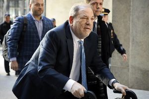 Harvey Weinstein es hospitalizado en Nueva York, asegura su abogado