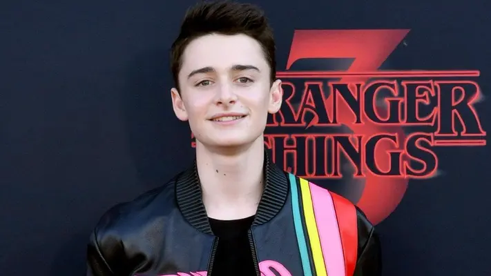 Actor de Stranger Things, Noah Schnapp, es expulsado de un club nocturno por comportamientos agresivos
