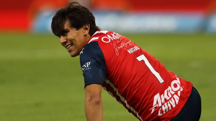 José Juan Macías no es contemplado con Chivas 'por tener roces' con Fernando Gago