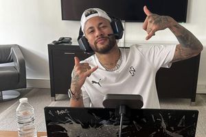 Neymar le da la bienvenida a su tercera hija, que tuvo con Amanda Kimberlly