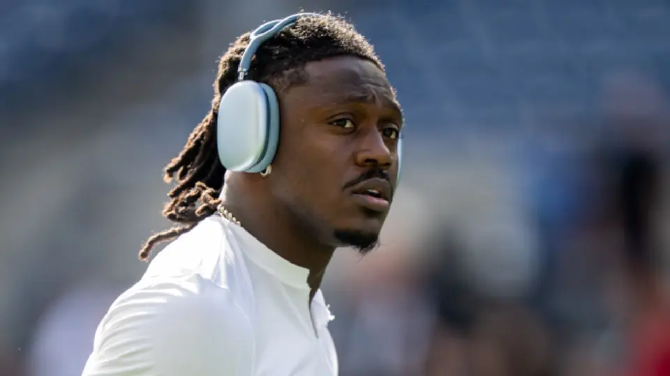A.J. Brown listo para reaparecer con New England Patriots ante los New York Jets