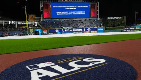 ¡La lluvia detiene los Playoffs de MLB! Suspenden el Juego 4 entre Rays y Guardians de la Serie de Campeonato