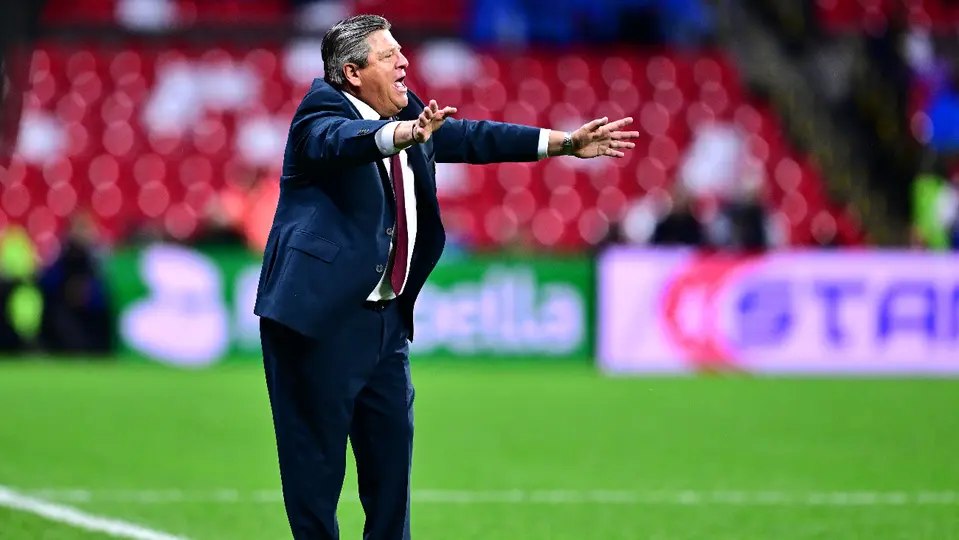Miguel 'Piojo' Herrera, entrenador del Atlante, en partido ante Pumas | MEXSPORT