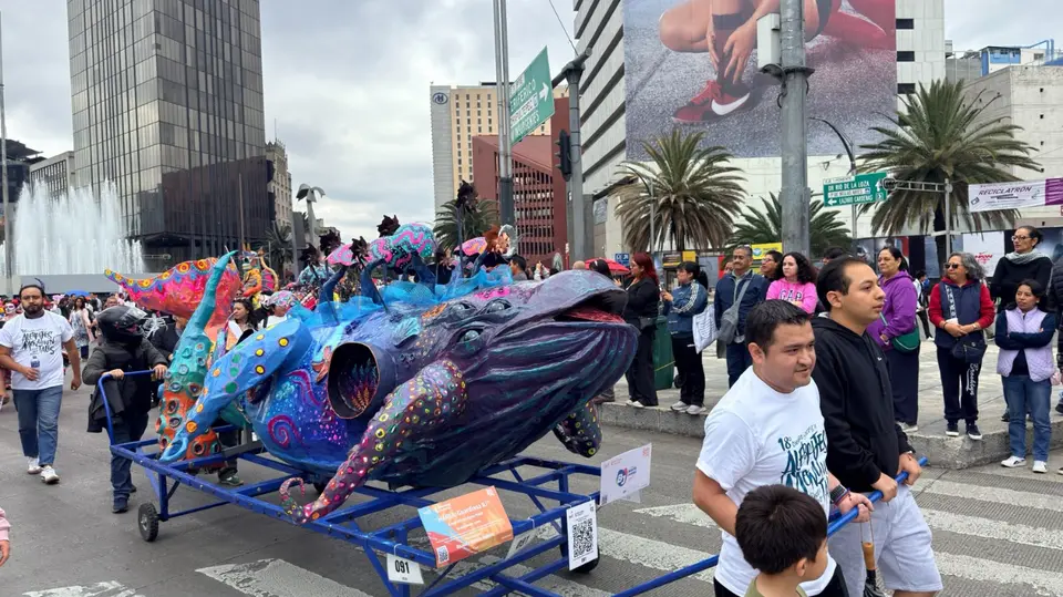 Artesanas, artesanos y artistas mostraron su creatividad a través de los alebrijes monumentales. / Georgina Sánchez