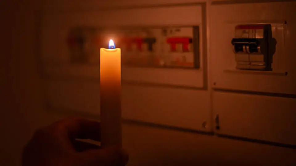 CFE anuncia cortes de energía eléctrica para este sábado debido a trabajos de mantenimiento en la infraestructura eléctrica. / iStock