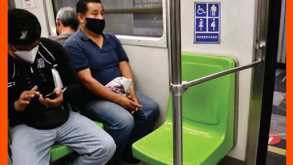 Ocupar el asiento reservado en el Metro podría costarte una sanción / Especial
