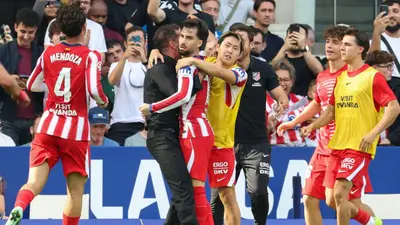 Atlético de Madrid vence al Espanyol con gol agónico; Obed Vargas se queda sin minutos