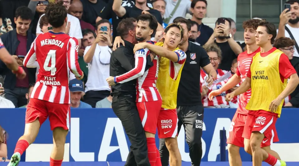 Atlético de Madrid vence al Espanyol con gol agónico | AFP