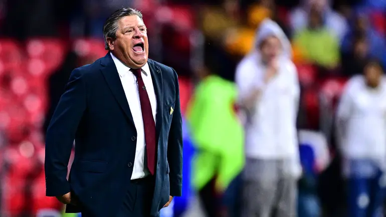 Miguel 'Piojo' Herrera, entrenador del Atlante, en partido ante Pumas | MEXSPORT