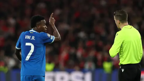 Infantino condena el racismo contra Vinícius: "No hay lugar para ello en el futbol"