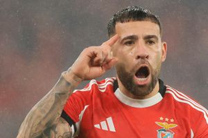 Otamendi tuvo un curioso momento con Vinicius en la Champions League | AFP