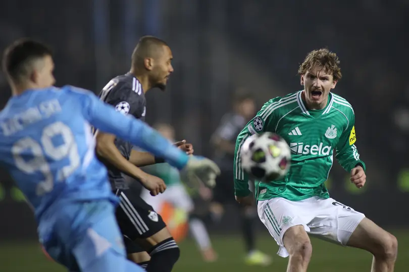 Woltemade en acción ante Qarabag en Champions League | AP