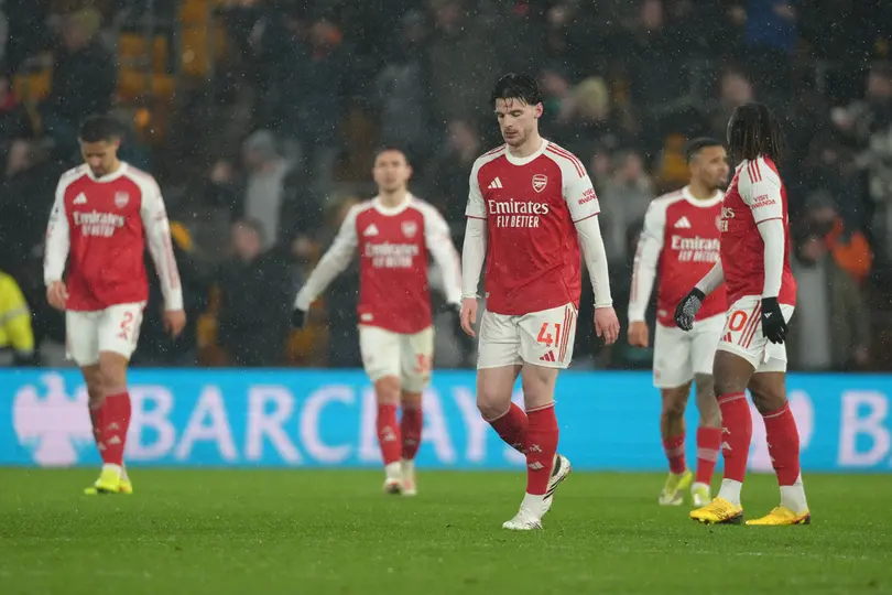 Arsenal tras empatar con Wolves | AP