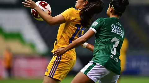 Claudia Cid en partido con León en la Liga MX Femenil | MEXSPORT