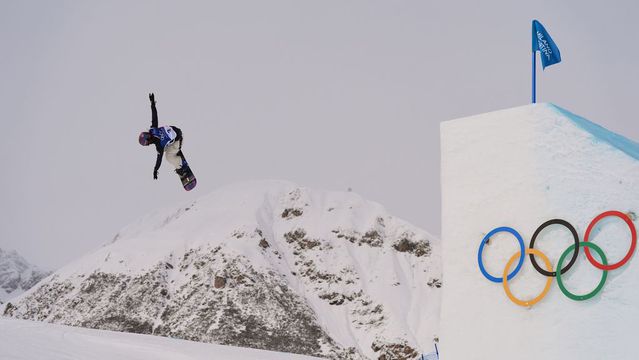 La japonesa Kokomo Murase durante la competencia femenina de snowboard | AP