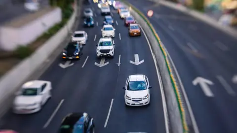 Los vehículos que obtengan holograma 1 en la verificación vehicular dejarán de circular un día entre semana y dos sábados al mes. / iStock