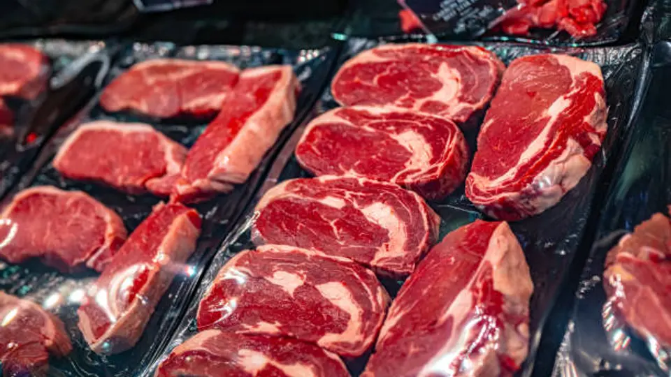 La práctica de abstenerse de comer carne en ciertos días durante la Cuaresma tiene un significado religioso y simbólico. / iStock