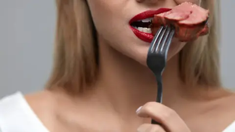 Durante el tiempo de Cuaresma los fieles deben abstenerse de comer carnes rojas. / iStock