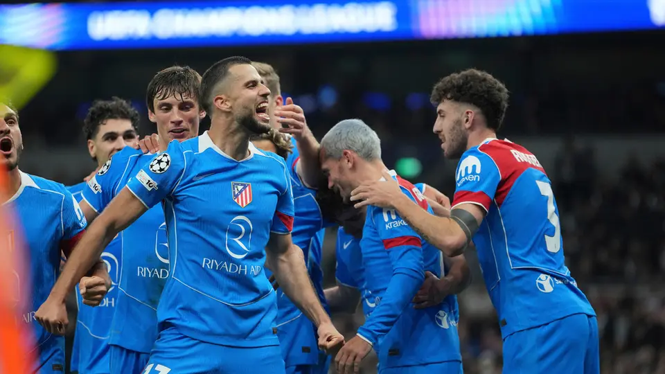 David Hancko celebra en el partido de Atlético de Madrid contra Tottenham | AP