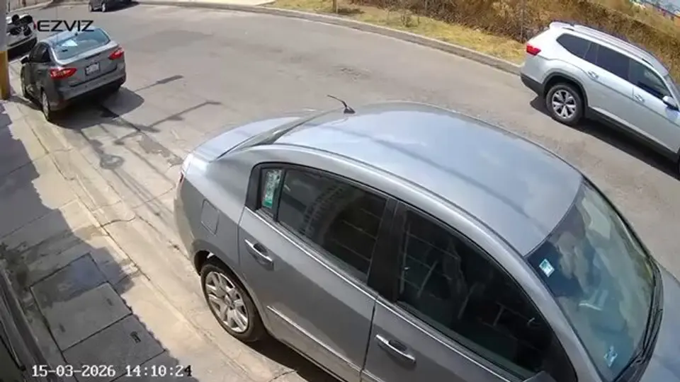 Video muestra el momento en que María José recorre calles del fraccionamiento en Tecámac./ Captura de pantalla