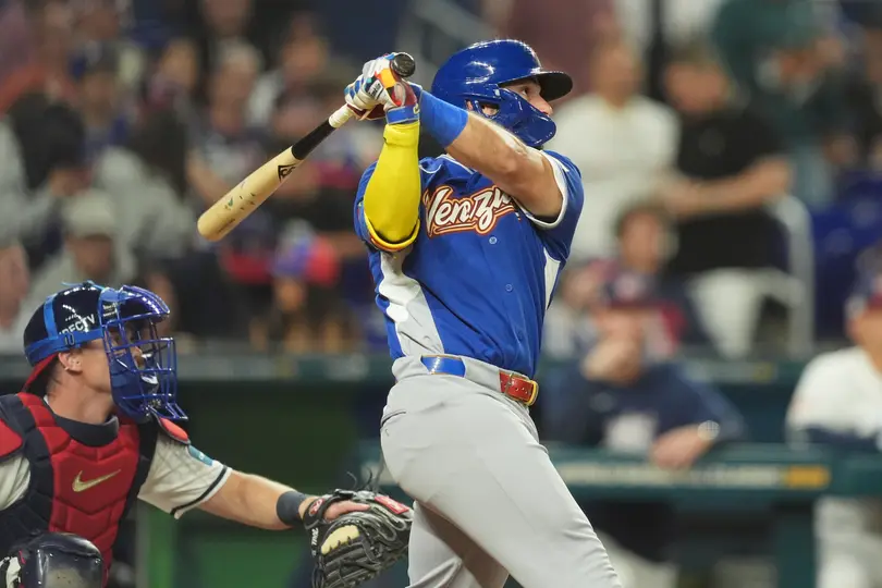 Wilyer Abreu conecta cuadrangular | AP