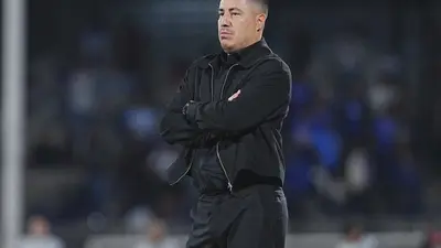 Futuro de Efraín Juárez en Pumas se tambalea; ya tiene ofertas de Europa