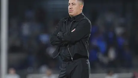 Futuro de Efraín Juárez en Pumas se tambalea; ya tiene ofertas de Europa